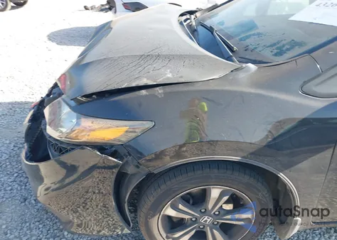 2015 Honda Civic Ex z USA, uszkodzony, nr VIN 2HGFG3B81FH513869